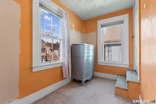 38 Walnut St, West Haven, CT 06516 - Photo 14