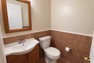 501 Scott Rd, Waterbury, CT 06705 - Photo 10