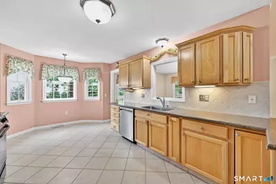 10 Knollwood Circle, Enfield, CT 06082 - Photo 14