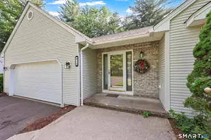 10 Knollwood Cir, Enfield, CT 06082 - Photo 2