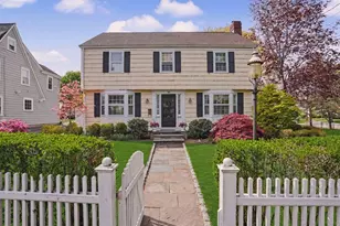 20 Chelsea St, Fairfield, CT 06824 - Photo 1