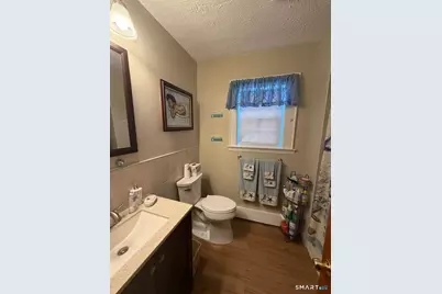 56 Tredeau Street, Hartford, CT 06114 - Photo 8