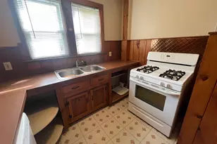 7 Babcock St, Stonington, CT 06379 - Photo 6