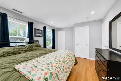 124 Pine Hill Avenue, Stamford, CT 06906 - Photo 10
