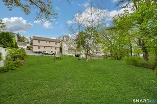 124 Pine Hill Ave, Stamford, CT 06906 - Photo 16