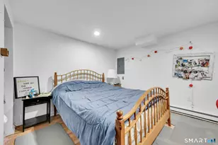 124 Pine Hill Ave, Stamford, CT 06906 - Photo 14