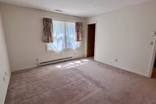 8 Oakridge Dr, Enfield, CT 06082 - Photo 20