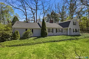 100 Surrey Ln, Glastonbury, CT 06033 - Photo 2