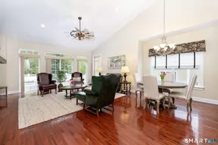 19 Cherry Hills Cir, Bloomfield, CT 06002 - Photo 4