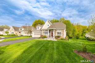 19 Cherry Hills Cir, Bloomfield, CT 06002 - Photo 24