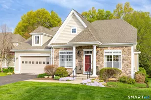 19 Cherry Hills Cir, Bloomfield, CT 06002 - Photo 38