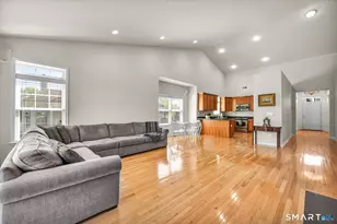 36 Bay Hill Dr, Bloomfield, CT 06002 - Photo 18