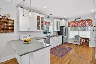 25 Sheffield St, Old Saybrook, CT 06475 - Photo 8