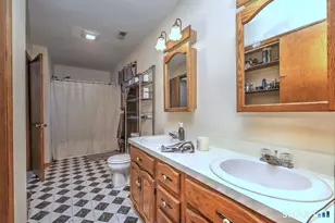 4 Oak St, Derby, CT 06418 - Photo 28