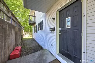 4 Oak St, Derby, CT 06418 - Photo 4