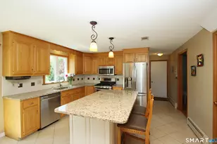 7 Vincent Cir, South Windsor, CT 06074 - Photo 14