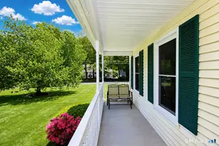 7 Vincent Cir, South Windsor, CT 06074 - Photo 4
