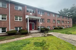 25 Donna Dr, New Haven, CT 06513 - Photo 4