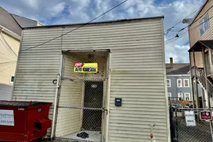 1368-1370 E Main St, Bridgeport, CT 06608 - Photo 36