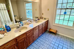 1094 Hopewell Rd, Glastonbury, CT 06073 - Photo 10