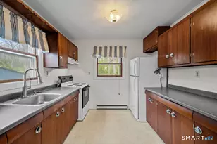 7 Myrtle Rd, Griswold, CT 06351 - Photo 6
