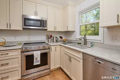 7 Keller Lane, Westport, CT 06880 - Photo 14