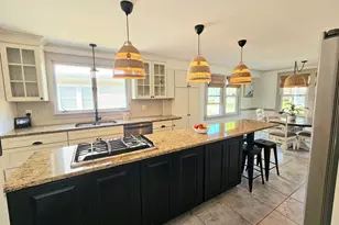 37 William St, Stonington, CT 06379 - Photo 10