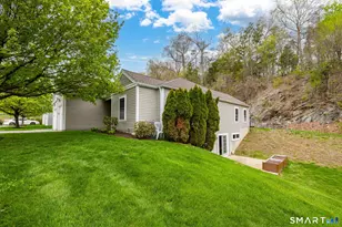 54 Elizabeth Cir, Newtown, CT 06482 - Photo 28
