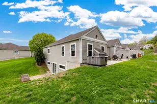 54 Elizabeth Cir, Newtown, CT 06482 - Photo 26