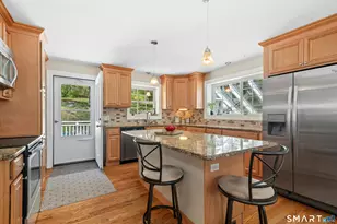 41 Emma St, Seymour, CT 06483 - Photo 10