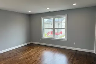 420 Greenwood St, Bridgeport, CT 06606 - Photo 6