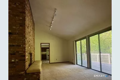 21 Maple Vale Drive, Woodbridge, CT 06525 - Photo 14