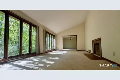 21 Maple Vale Drive, Woodbridge, CT 06525 - Photo 12