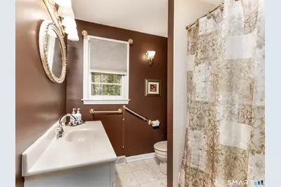253 Braeside Drive, Hamden, CT 06514 - Photo 18