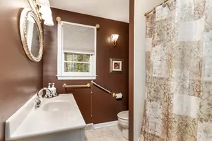 253 Braeside Dr, Hamden, CT 06514 - Photo 18