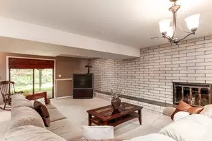 253 Braeside Dr, Hamden, CT 06514 - Photo 20