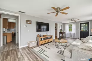 201 Cherry Hill Dr, Newington, CT 06111 - Photo 12