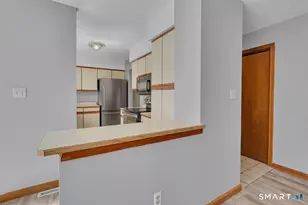 14 Staffordshire Common Dr, Wallingford, CT 06492 - Photo 6