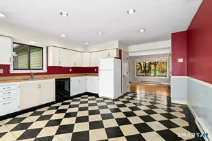 9 Sylvan Dr, Ridgefield, CT 06877 - Photo 8