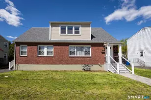 117 Elizabeth Ann Dr, New Haven, CT 06512 - Photo 2