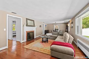646 Fern St, West Hartford, CT 06107 - Photo 12