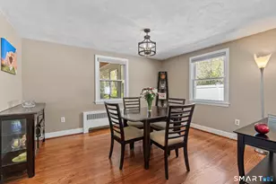 646 Fern St, West Hartford, CT 06107 - Photo 16