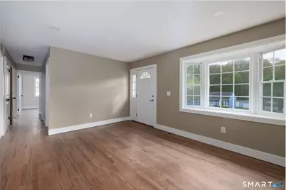 20 Longwood Drive, Naugatuck, CT 06770 - Photo 2