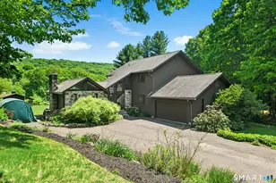 127 Huntingtown Rd, Newtown, CT 06470 - Photo 4