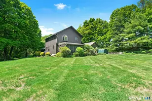 127 Huntingtown Rd, Newtown, CT 06470 - Photo 28