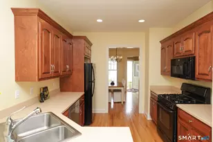 38 Bradford Walk, Farmington, CT 06032 - Photo 8
