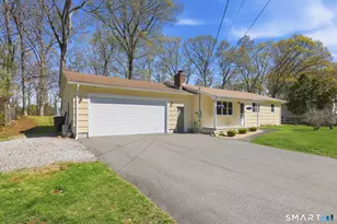 14 Cedarwood Ln, Old Saybrook, CT 06475 - Photo 2