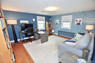 64 Mohegan Dr, West Hartford, CT 06117 - Photo 26
