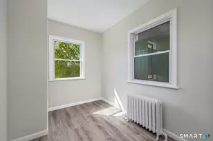 1040 Connecticut Ave, Bridgeport, CT 06607 - Photo 20