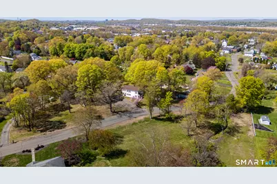 68 Village Street, North Haven, CT 06473 - Photo 4